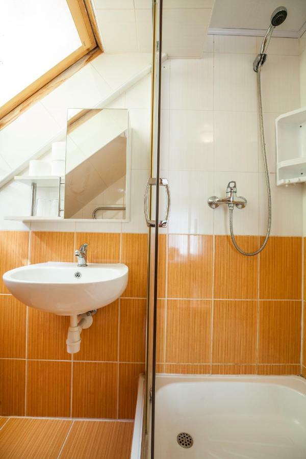 Old House Nida Hotel Екстериор снимка