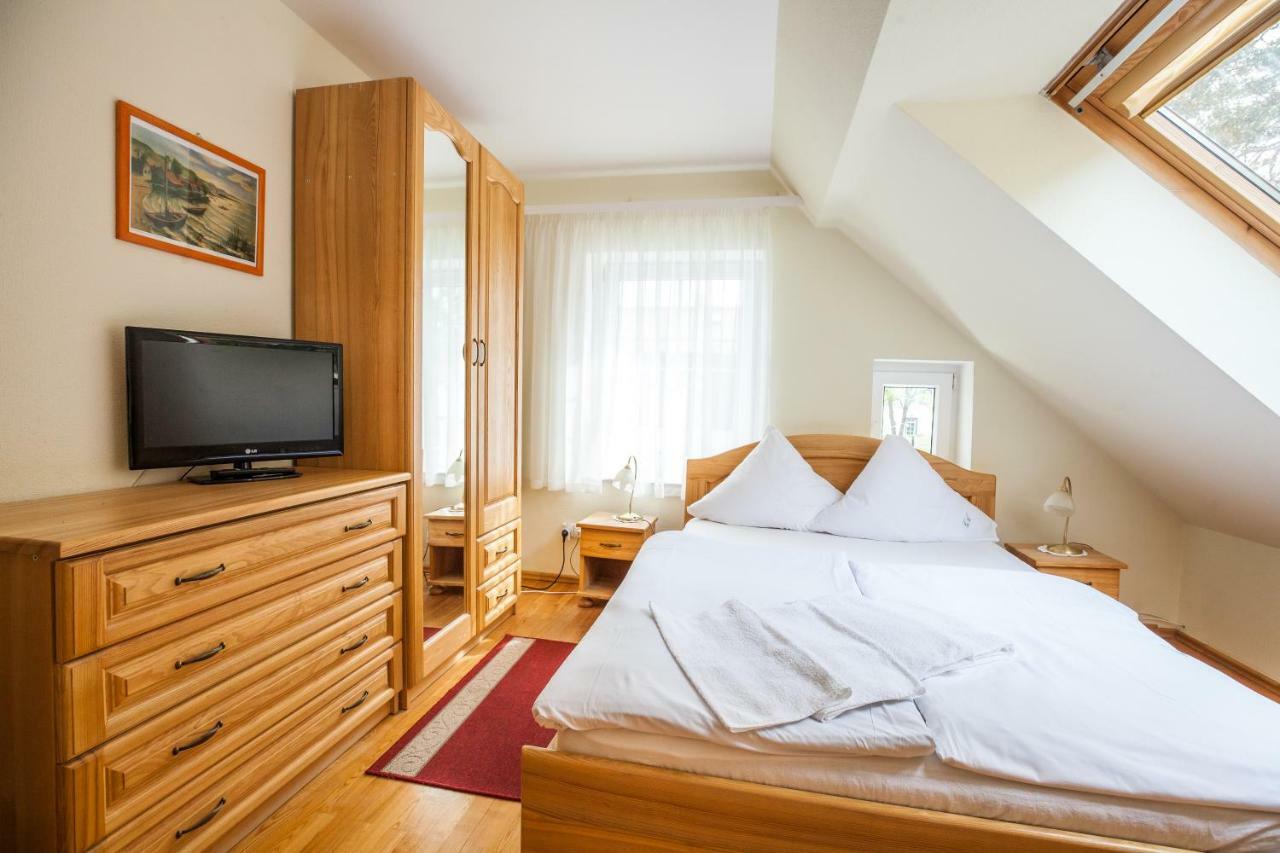 Old House Nida Hotel Екстериор снимка